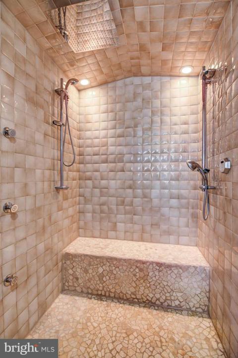 Listing picture 63