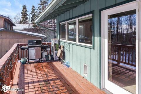 39-Exterior Deck IMG_3632