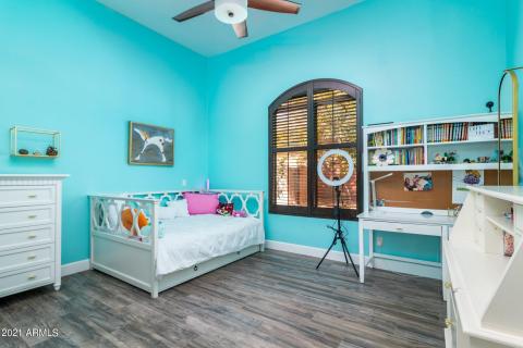 Another Childs Bedroom