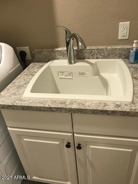 LAUNDRY UTILITY SINK