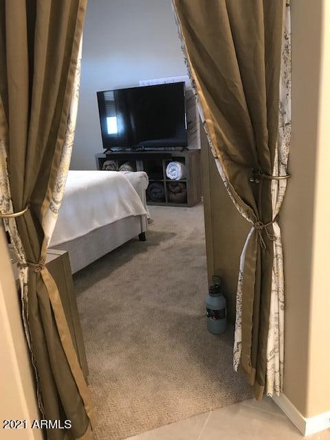 MASTER BATH EXIT