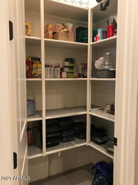 WALK IN PANTRY