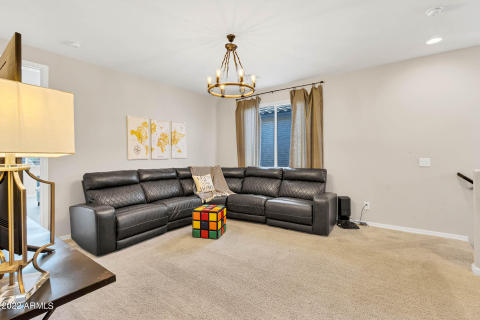 Spacious Loft Area