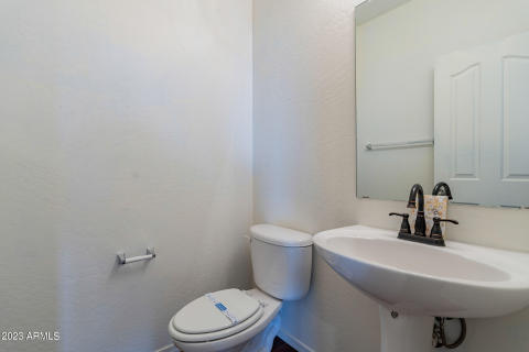 Downstairs guest bathroom
