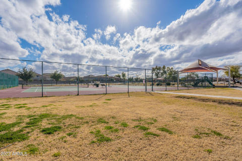 Community tennis