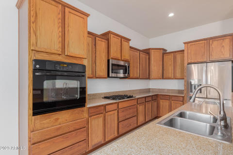 Can you say plenty of cabinetry? Can you say plenty of cabinetry?