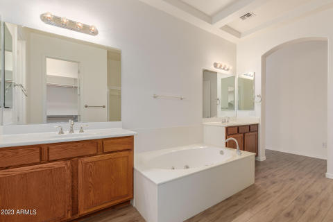 Shiloh Mstr Bath Shiloh Mstr Bath