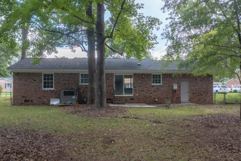 2223 N Dallerton Circle Charleston SC 29