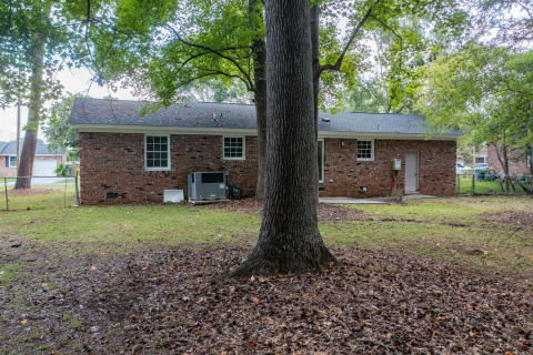 2223 N Dallerton Circle Charleston SC 29