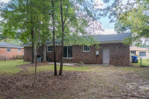 2223 N Dallerton Circle Charleston SC 29