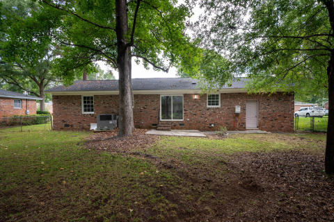 2223 N Dallerton Circle Charleston SC 29