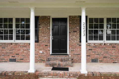 2223 N Dallerton Circle Charleston SC 29