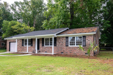 2223 N Dallerton Circle Charleston SC 29