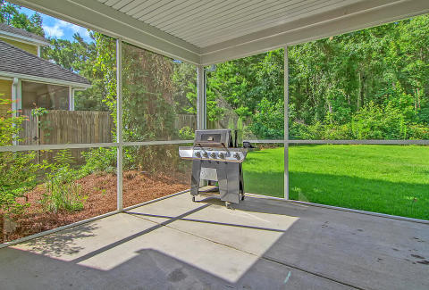 Screened in Porch
