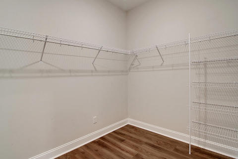MBedroom walk-in closet