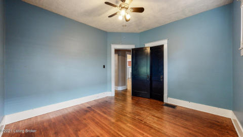 1627 Jaeger Ave Louisville KY 40205 (15