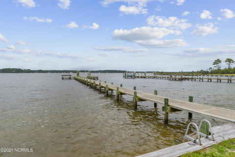 147 Waterway Dr-10