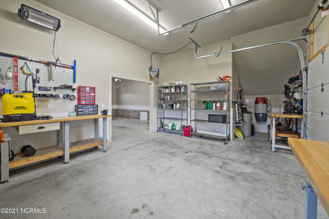 147 Waterway Dr-16