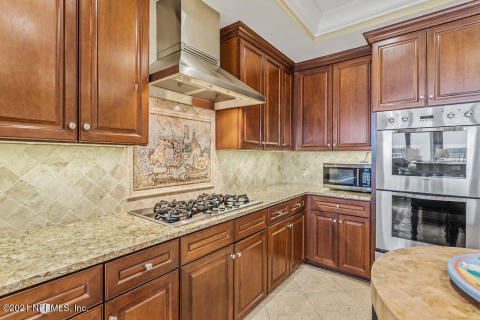 Tons of Cabinet Space