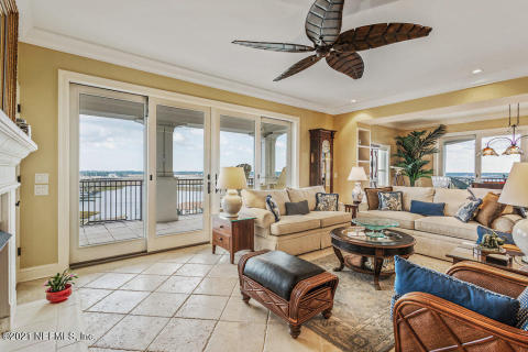 Tons of Natural Light