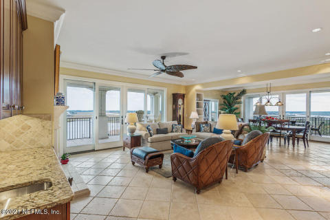 Living Room w/East & Southern Views