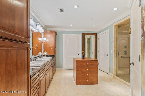 Updated Master Bathroom