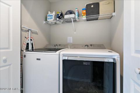 Laundry-2.jpg Laundry-2.jpg