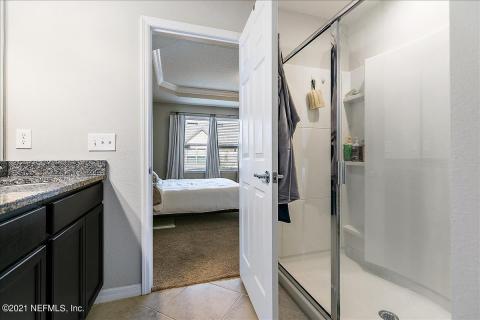 Primary Bathroom (2)-1.jpg Primary Bathroom (2)-1.jpg