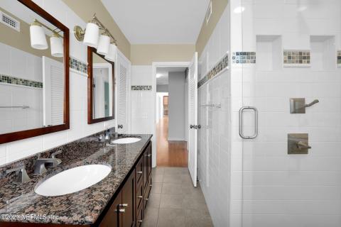 Guest Bathroom 2 Guest Bathroom 2