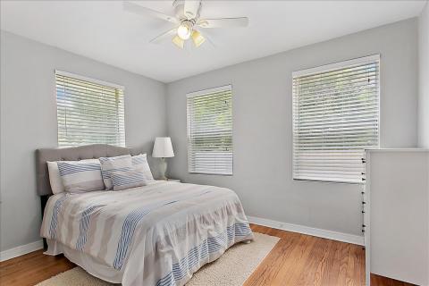 Bedroom (3).jpg Bedroom (3).jpg