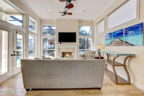 Family Room w/tons of natural light