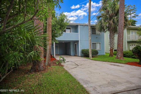 Long Driveway Long Driveway