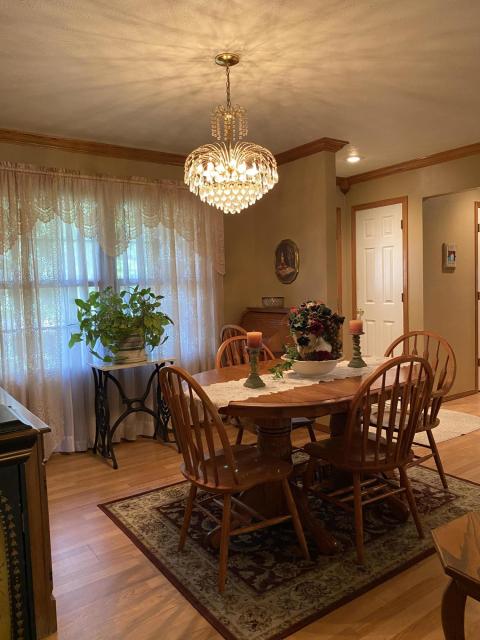 Formal Dining