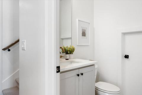 Guest toilet