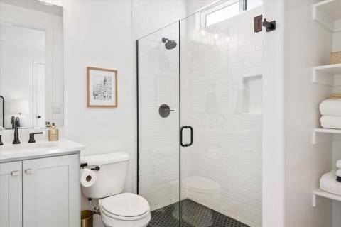 Private BR bath