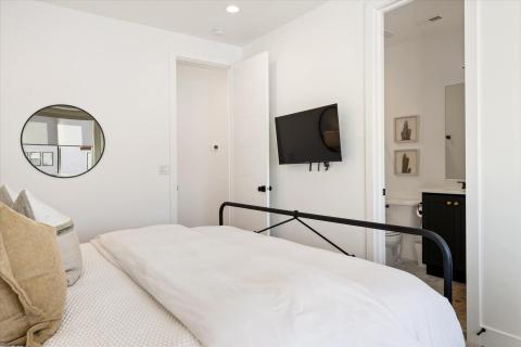 Bed 3 Bath