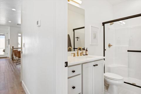Bath/shower #3