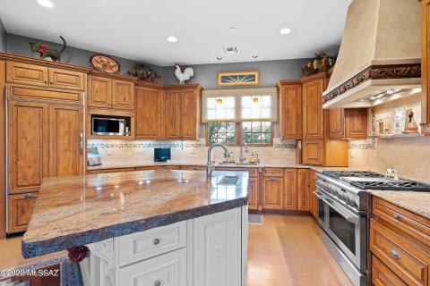 16-Kitchen