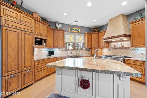 17-Kitchen