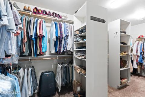 33-Primary Closet