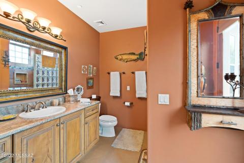 37-Bathroom