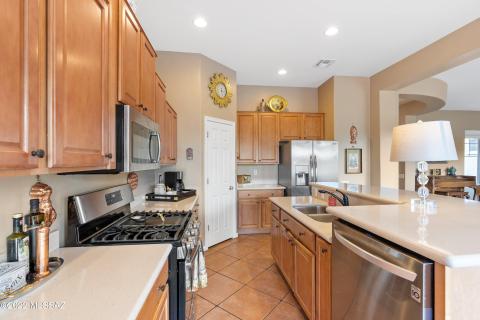 13-Kitchen