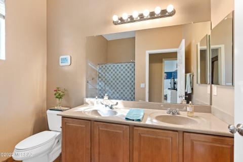 18-Bathroom