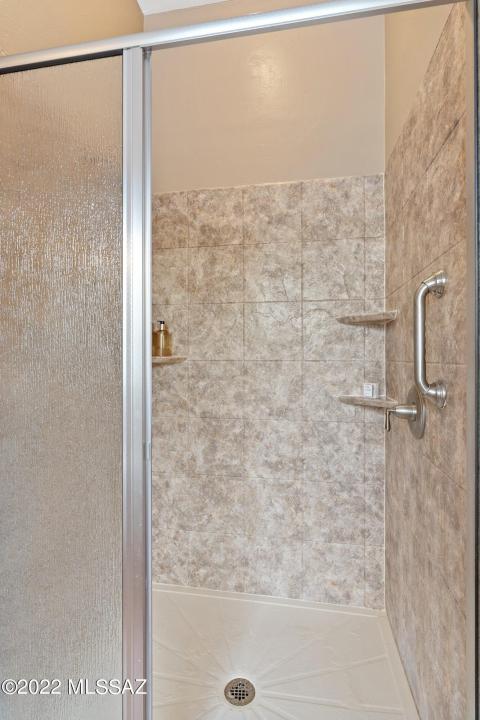 24-Primary Bathroom