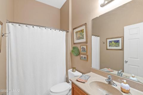 33-Bathroom