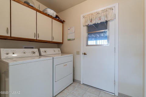 Laundry Room/Door to AZ Room-Patio Laundry Room/Door to AZ Room-Patio