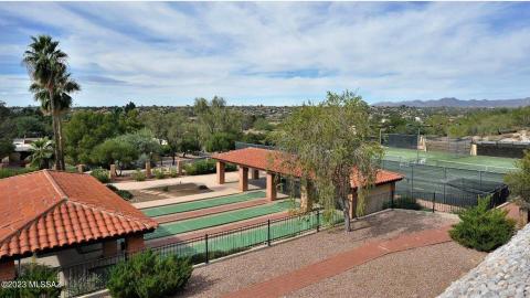 La Cholla Hills Clubhouse Area