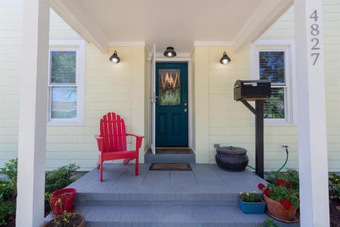 Welcome to 4827 Crockett Boulevard! A Real Galveston Treasure!