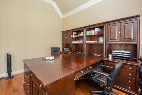 However you decide to use this lovely room, you have incredible space at your disposal.