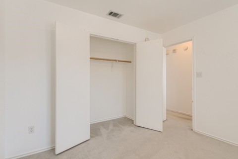 Bedroom 1 - closet
